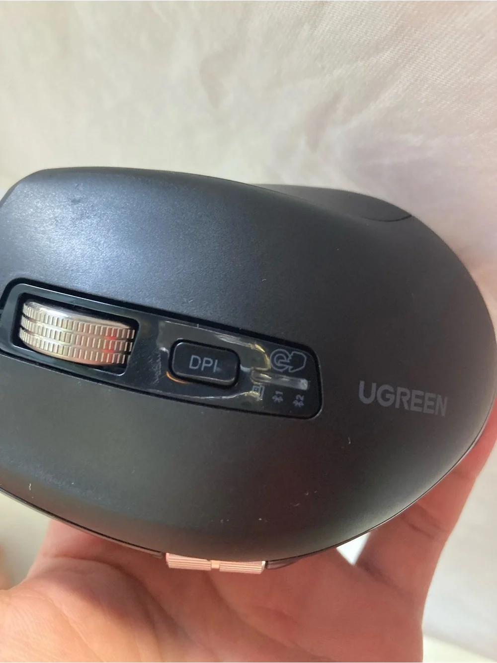 Black Wireless Ergonomic Mouse with Metal Scroll Wheel